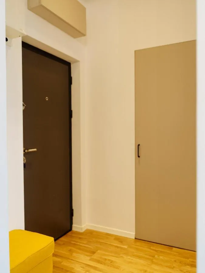 Sunny 2Br Flat - Top Location - Amazing Balcony Bucharest