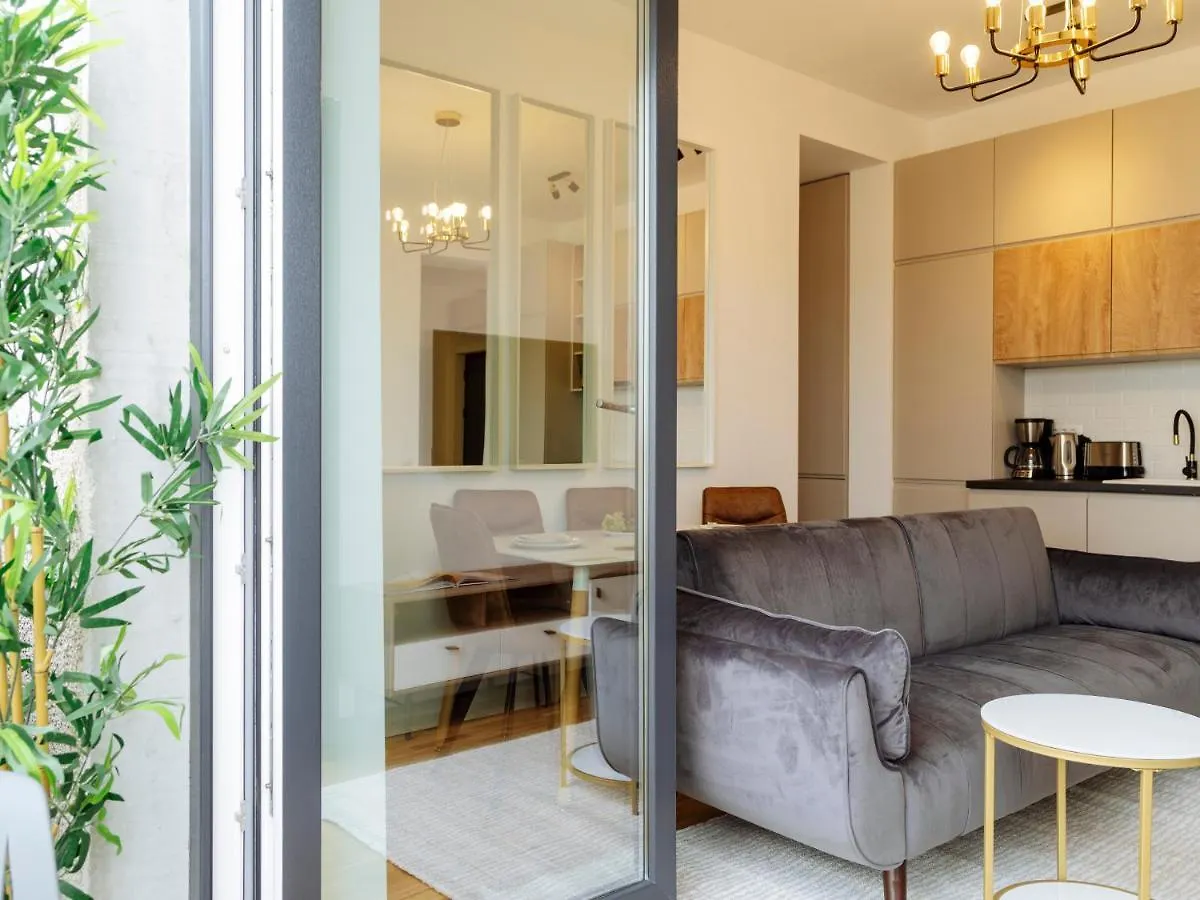 Sunny 2Br Flat - Top Location - Amazing Balcony Bucharest 0*,  Romania