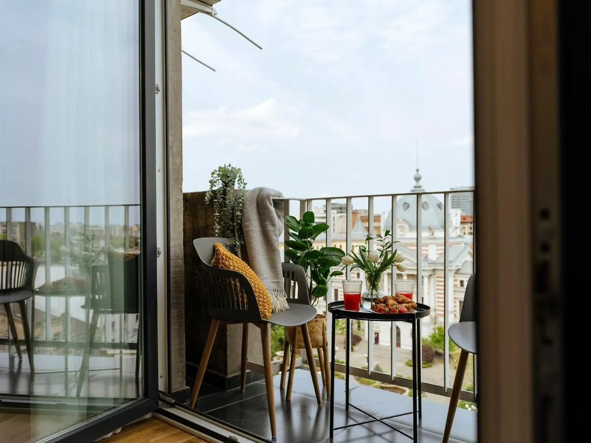 Sunny 2Br Flat - Top Location - Amazing Balcony Bucharest