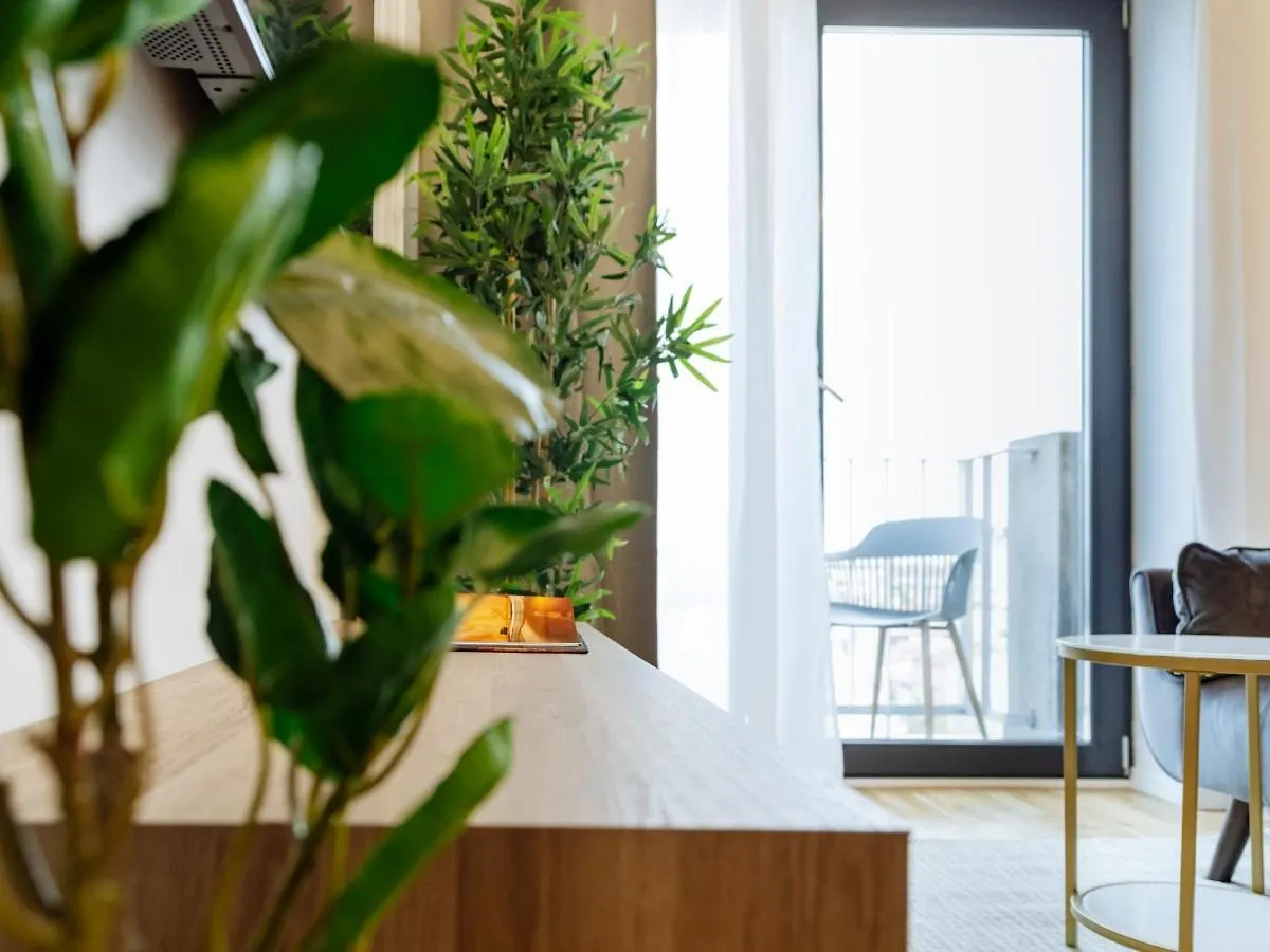 Sunny 2Br Flat - Top Location - Amazing Balcony Bucharest