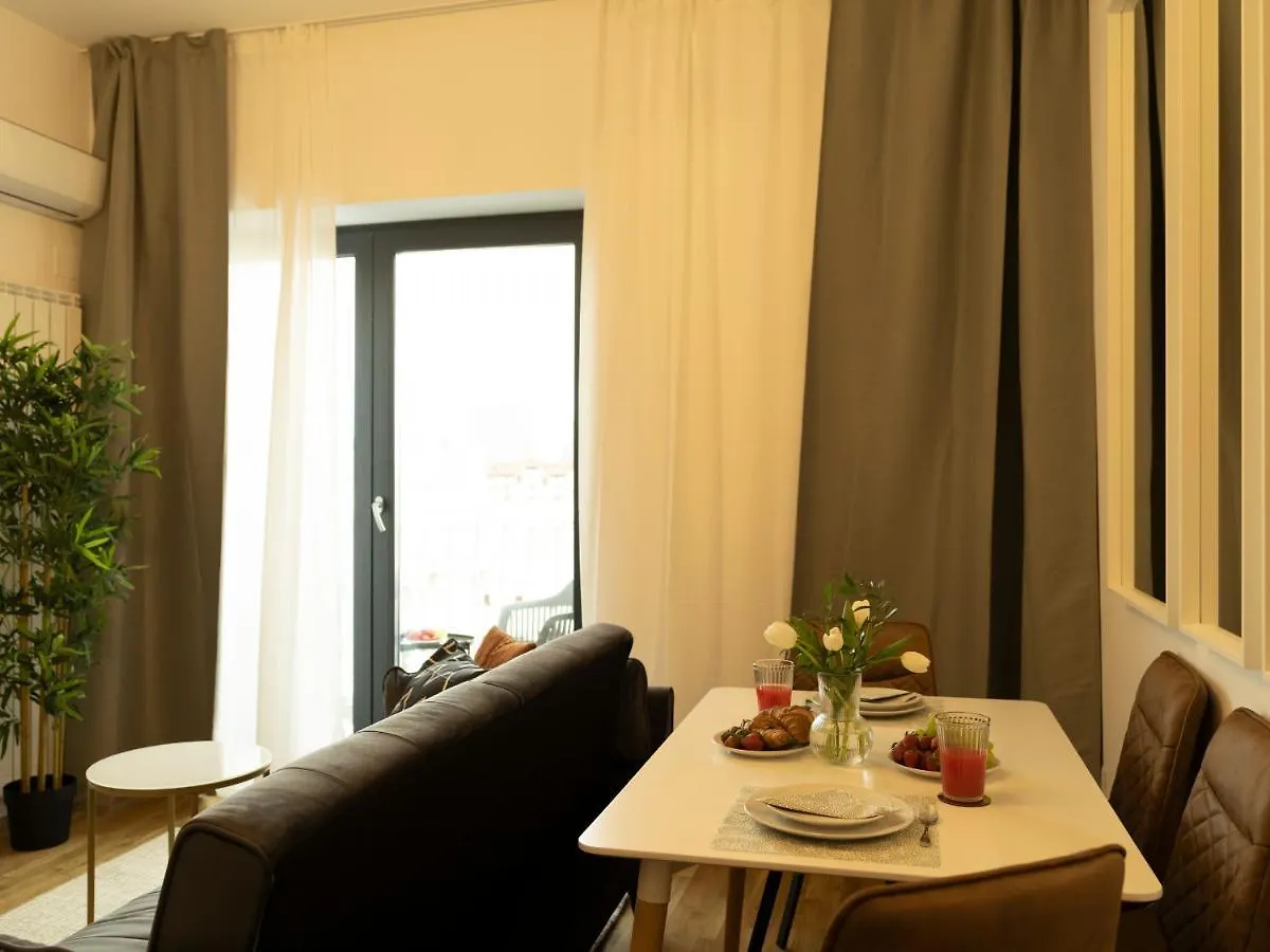Sunny 2Br Flat - Top Location - Amazing Balcony Bucharest Apartment